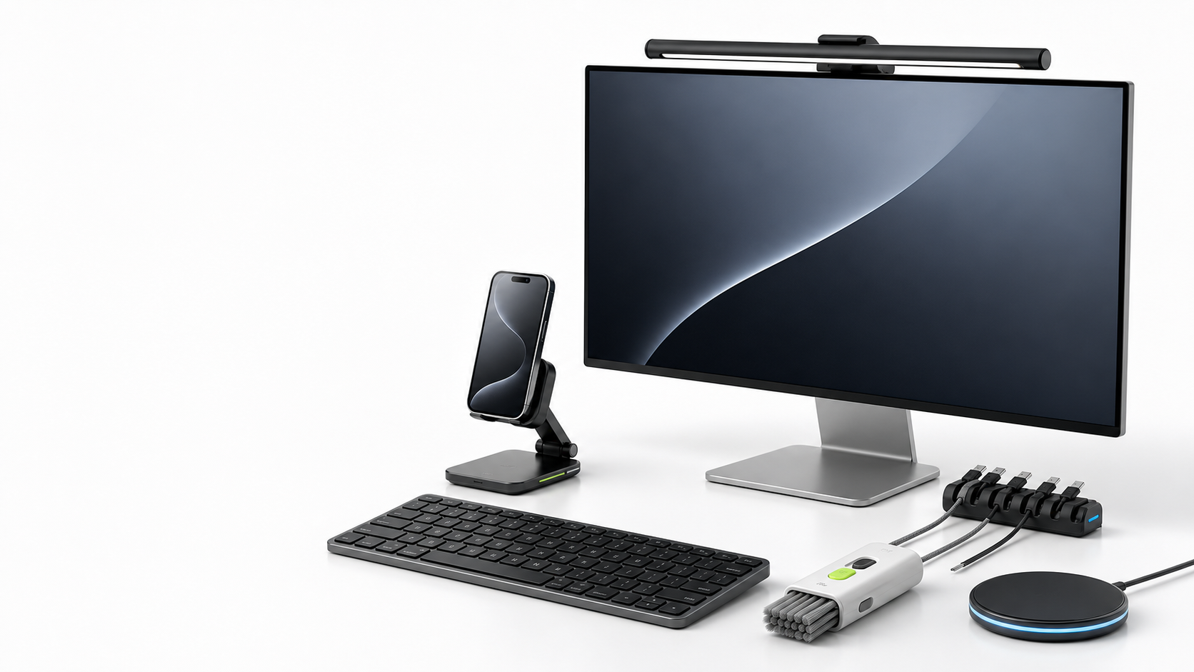 Setup tecnológico NovaByte con monitor, teclado y gadgets